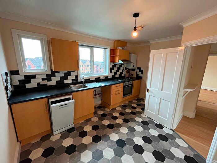 1 Bedroom Flat To Rent In A The Triangle, Cobden Avenue, Southampton, SO18