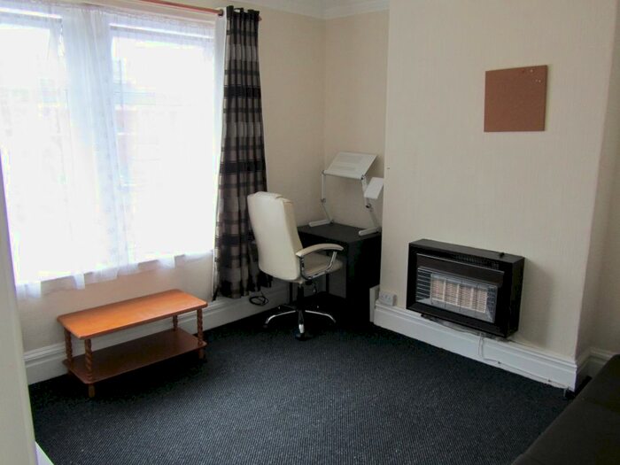 1 Bedroom Flat To Rent In Clive Street, Cardiff, CF11