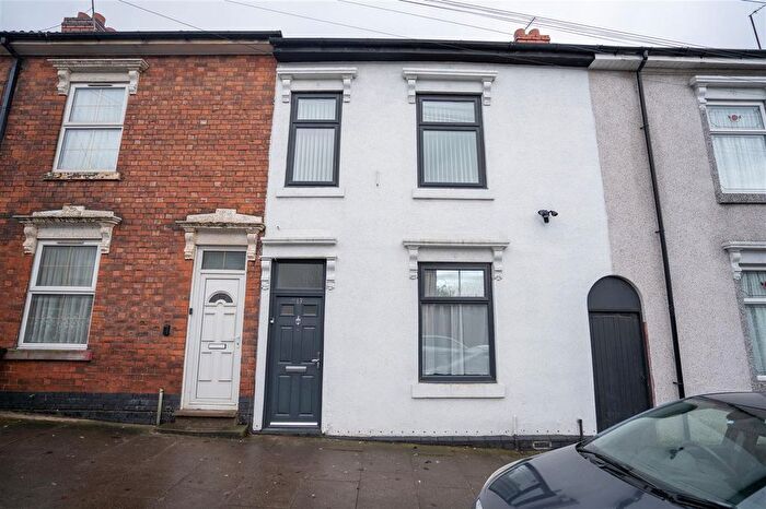 3 Bedroom Terraced House For Sale In Havelock Road, Birmingham, B8