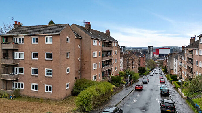 3 Bedroom Flat For Sale In Thornwood Drive, Thornwood, G11