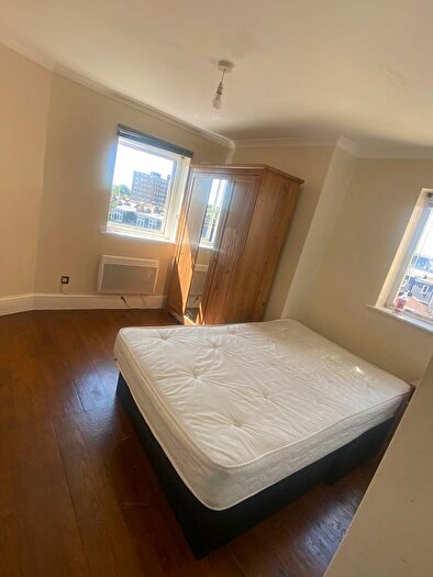 1 Bedroom Flat To Rent In Cricklewood Broadway, London, NW2