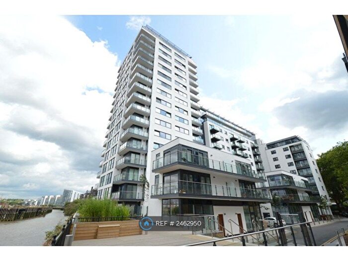 2 Bedroom Flat To Rent In Wharf Street, London, SE8