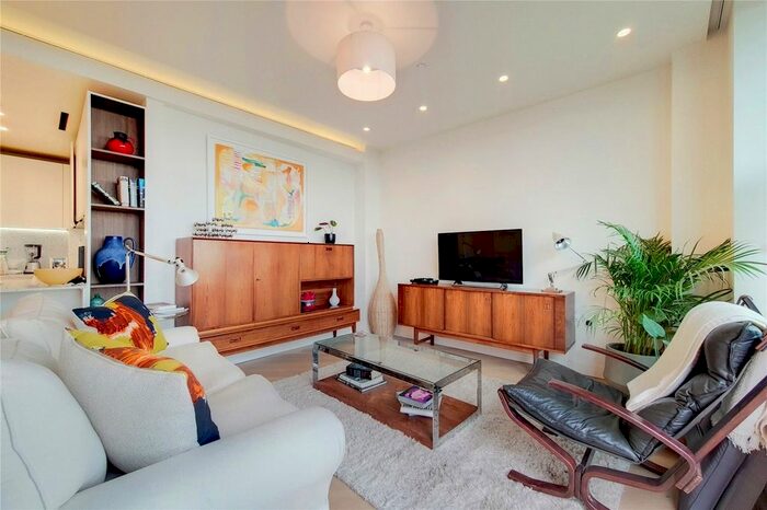 2 Bedroom Flat To Rent In Wood Crescent, Television Centre, White City, London, W12