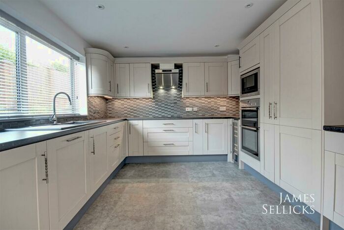 5 Bedroom Detached House For Sale In West Street, Welford, Northamptonshire, NN6