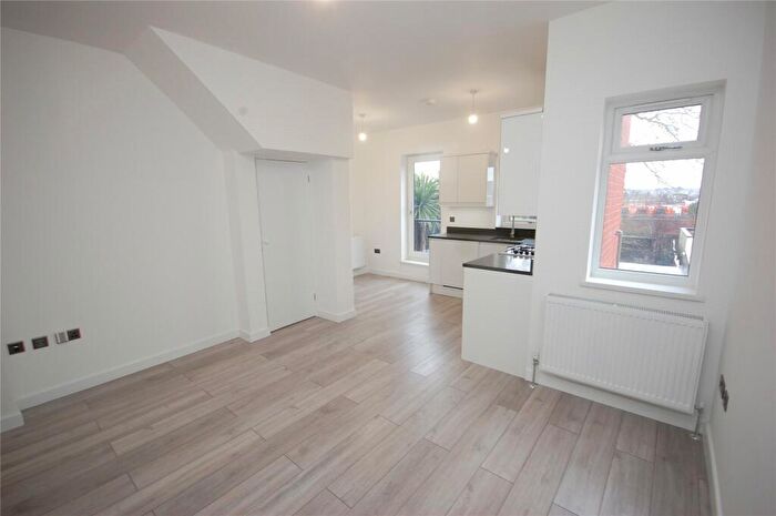 1 Bedroom Property To Rent In Beaconsfield Road, Friern Barnet, London, N11