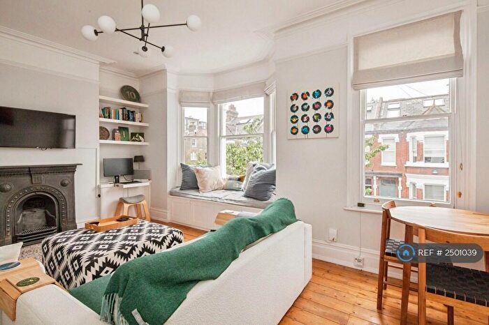 2 Bedroom Flat To Rent In London, London, SW11