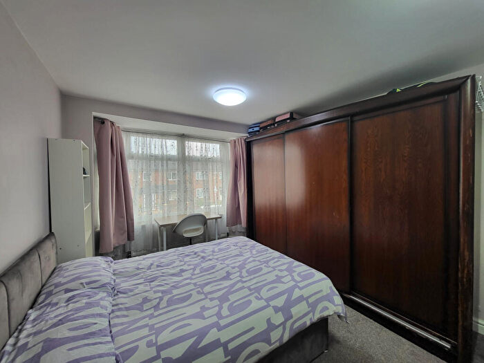 1 Bedroom Semi-Detached House To Rent In Clarence Road, Manchester., M13