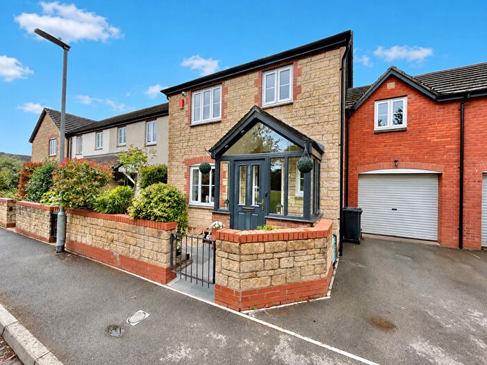 4 Bedroom Semi Detached House For Sale In St Michaels Gardens, South Petherton, Somerset, TA13