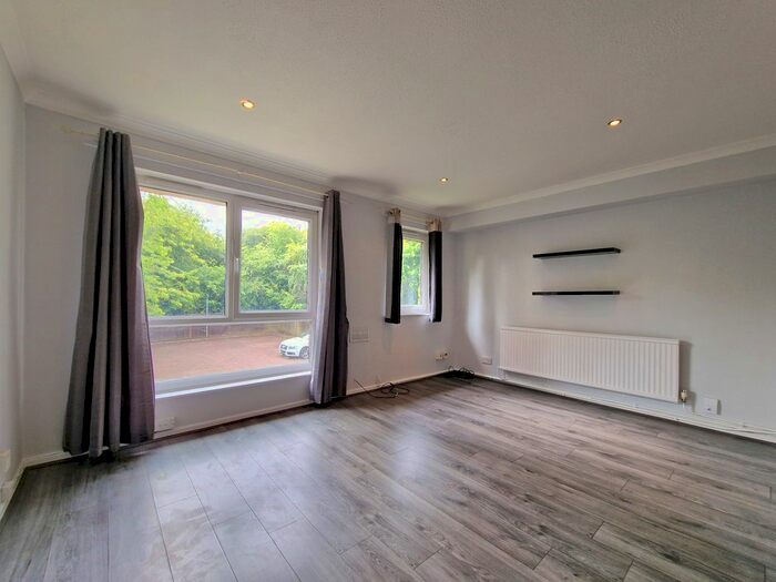1 Bedroom Flat To Rent In Freeman Road North, Rowlatts Hill, Leicester, LE5