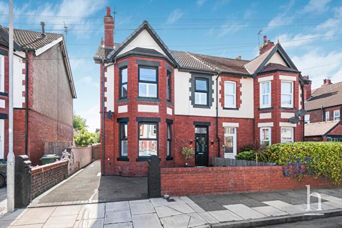 5 Bedroom Semi-Detached House For Sale In Kings Avenue, Meols, CH47