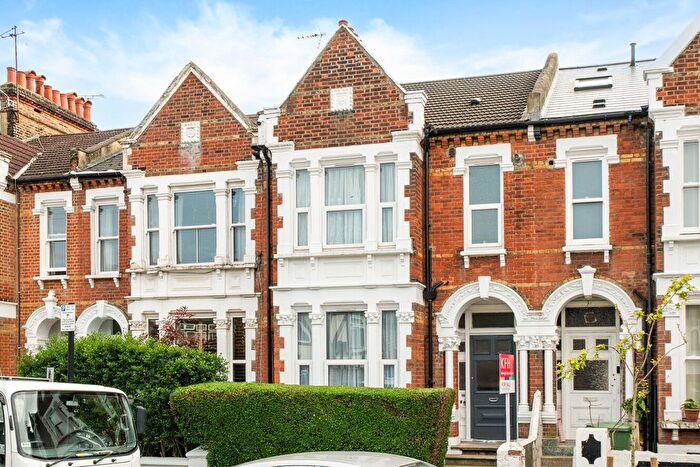 4 Bedroom Terraced House For Sale In Mount Ephraim Road, Streatham, London, SW16