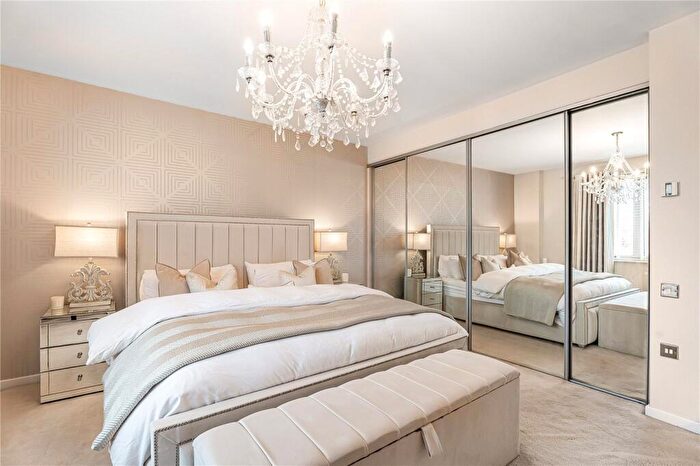 2 Bedroom Apartment For Sale In Wick Lane, London, E3 - Photo 11