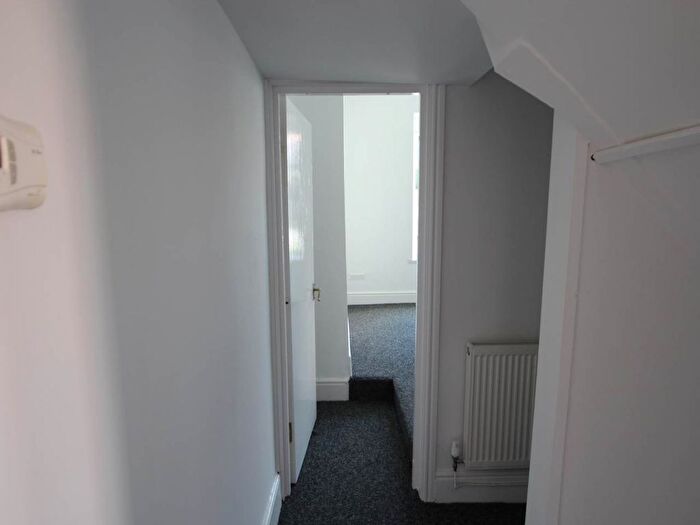 1 Bedroom Flat To Rent In Kingsmill Terrace, Newport, NP20