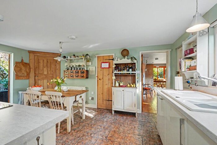3 Bedroom Detached House For Sale In New Barn, Horselees Road, Boughton-Under-Blean, Faversham, Kent, ME13