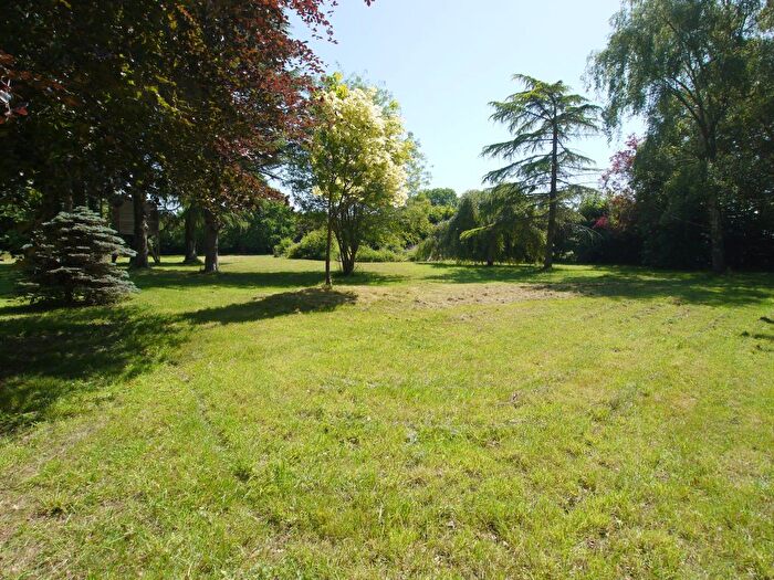 5 Bedroom Semi-Detached House For Sale In The Meadows, Halstead, Sevenoaks, TN14