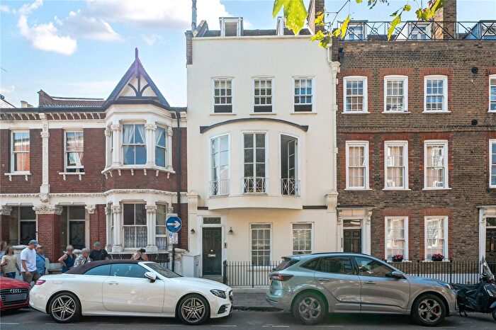 2 Bedroom Flat For Sale In King William Walk, London, SE10