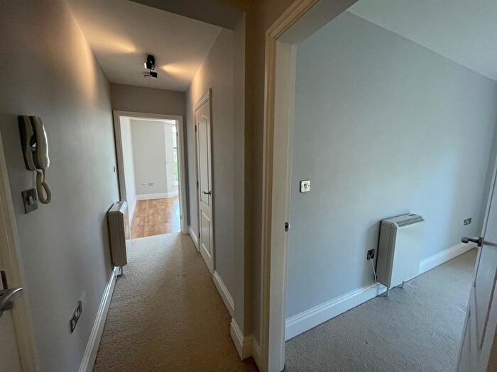 1 Bedroom Flat To Rent In Westbourne Road, Scarborough, YO11