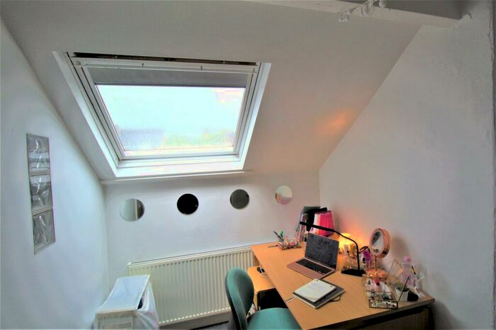 4 Bedroom Terraced House To Rent In Pomona Street, S11