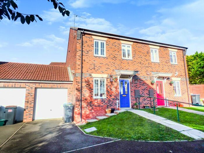 3 Bedroom Semi-Detached House To Rent In Deepdale Drive, Consett, DH8