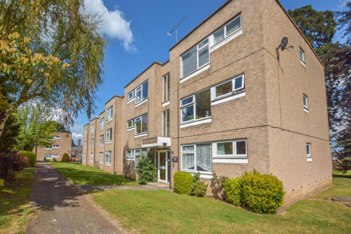 1 Bedroom Apartment To Rent In Rawdon Drive, Hoddesdon, EN11