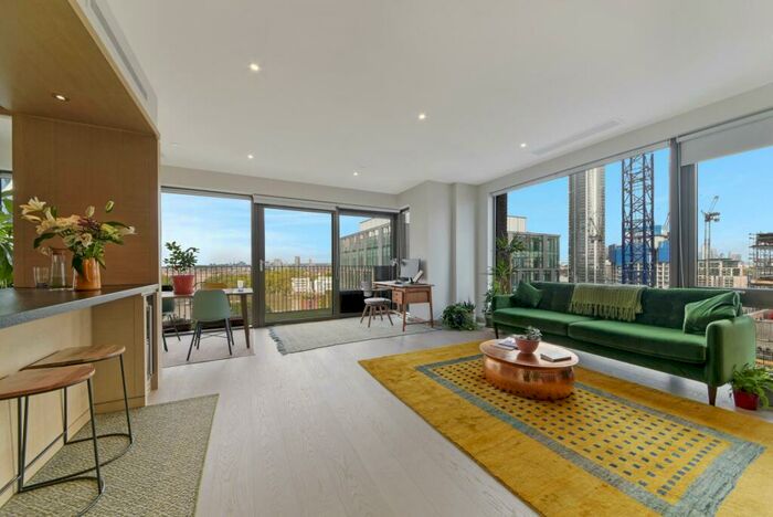 2 Bedroom Apartment To Rent In Legacy Building, Embassy Gardens, London, SW11