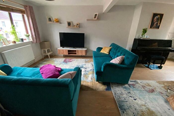 2 Bedroom Terraced House To Rent In Stafford Street, Old Town, Swindon, Wiltshire, SN1