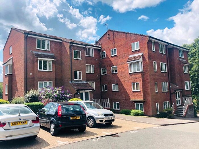 1 Bedroom Apartment To Rent In St. Leonards Park, East Grinstead, West Sussex, RH19