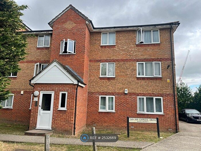 1 Bedroom Flat To Rent In Express Drive, Ilford, IG3