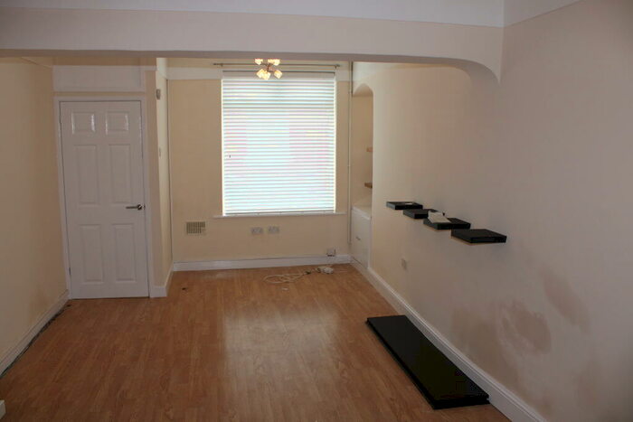 2 Bedroom House To Rent In Oceanic Road, Liverpool, L13