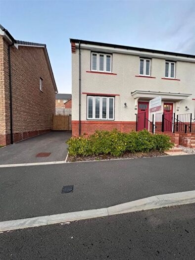 3 Bedroom Semi-Detached House To Rent In Old Walls Orchard, Ivybridge, PL21