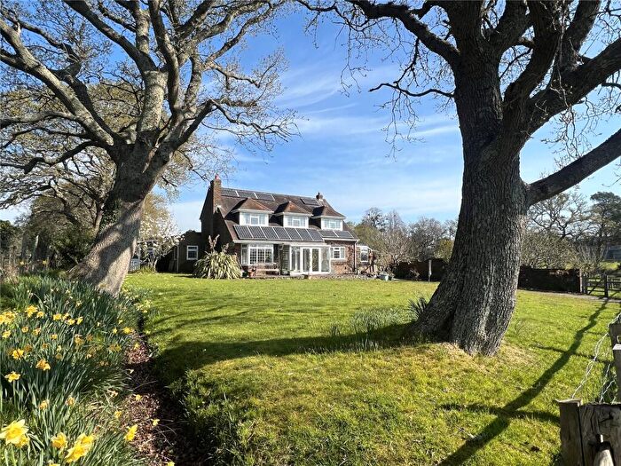 3 Bedroom Village House For Sale In Tiptoe Road, New Milton, Hampshire, BH25