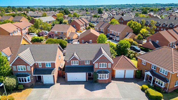 4 Bedroom Detached House For Sale In Buttercup Place, Thatcham, Berkshire, RG18