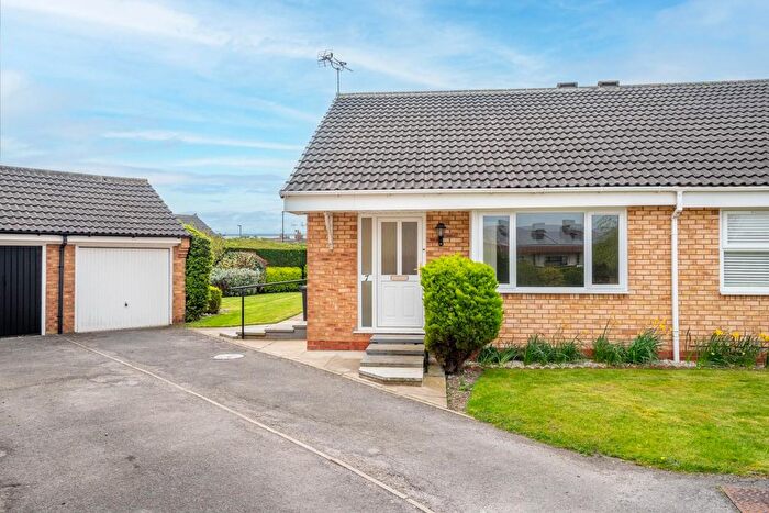 2 Bedroom Semi Detached Bungalow For Sale In Garburn Grove, York, YO30