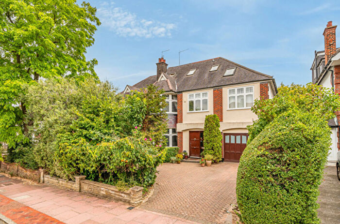 5 Bedroom Semi Detached House For Sale In Church Vale, London, N2