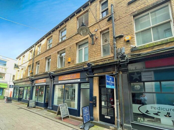 1 Bedroom Apartment To Rent In Market Walk, Huddersfield, HD1