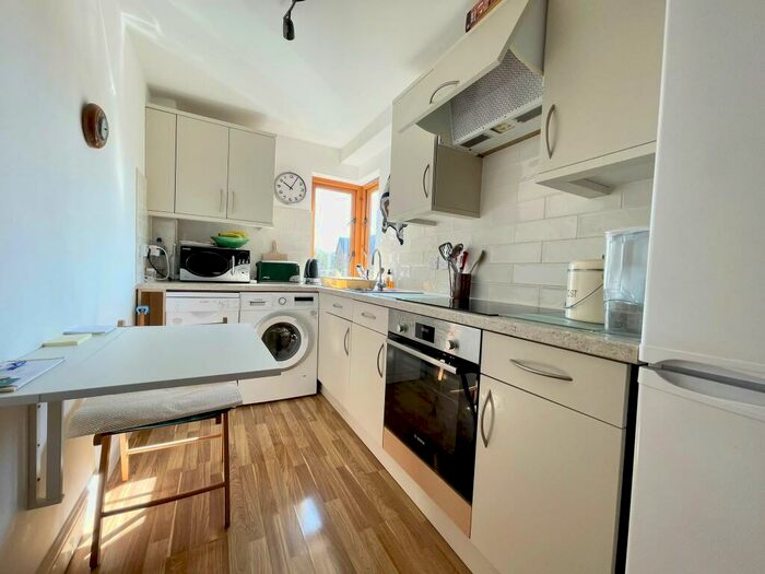 2 Bedroom Property To Rent In Saffron Court, Saffron Walden, CB11