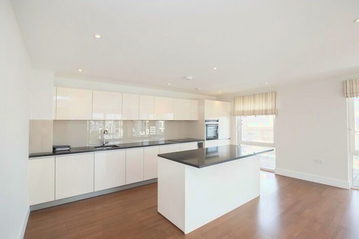 2 Bedroom Apartment To Rent In Henry Macaulay Avenue, Kingston Upon Thames, KT2