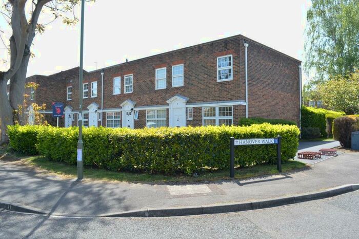 3 Bedroom End Of Terrace House To Rent In Hanover Walk, Weybridge, KT13