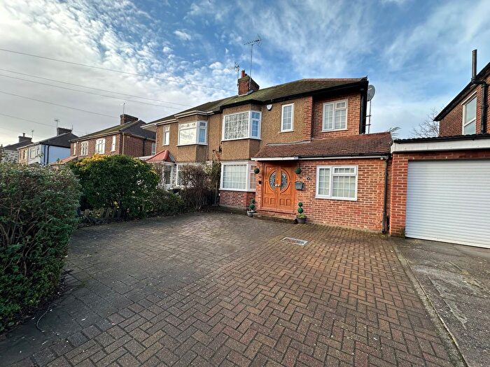 4 Bedroom Property To Rent In Tysoe Avenue, Enfield, EN3