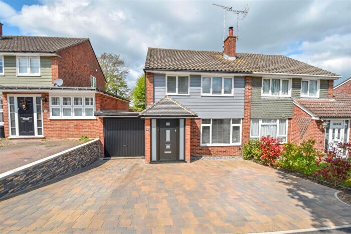 3 Bedroom Semi-Detached House For Sale In Barn Mead, Doddinghurst, Brentwood, CM15
