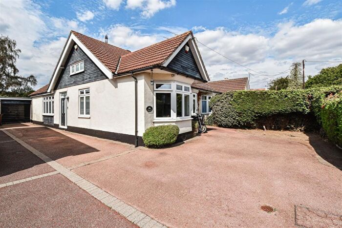 4 Bedroom Semi-detached House For Sale In Blackmore Road, Kelvedon Hatch, Nr Brentwood, CM15
