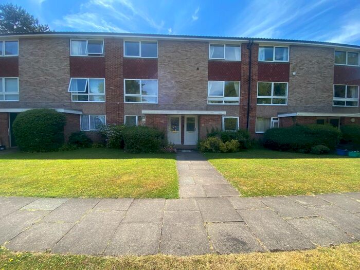 2 Bedroom Apartment To Rent In Hart Drive, Boldmere., B73