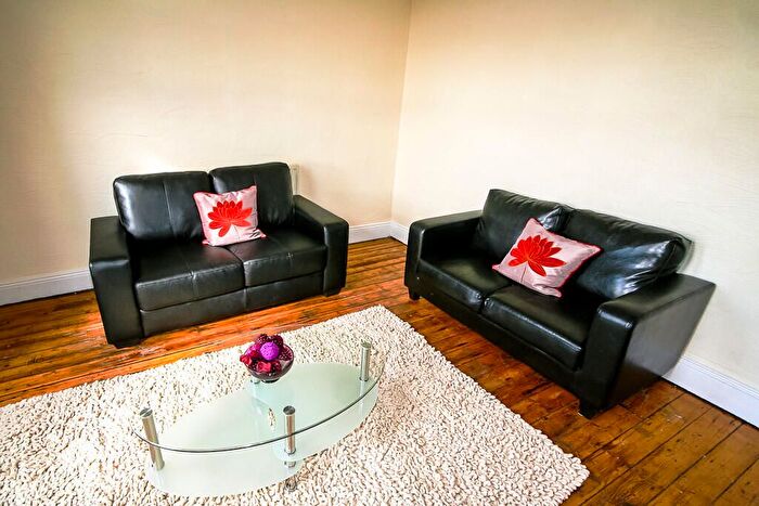 2 Bedroom Flat To Rent In Chipley St, London, SE14