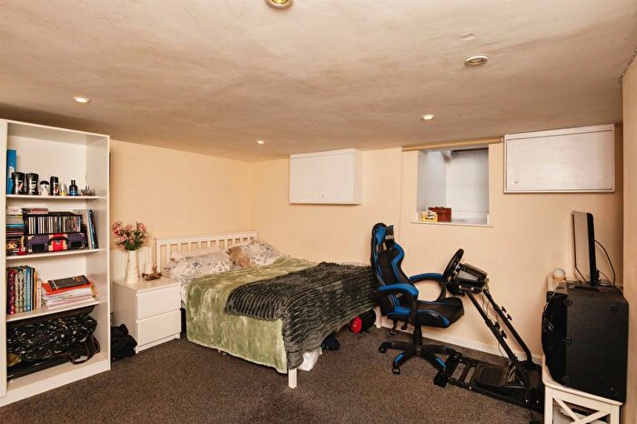 3 Bedroom Terraced House For Sale In Newtown Road, Hereford, HR4