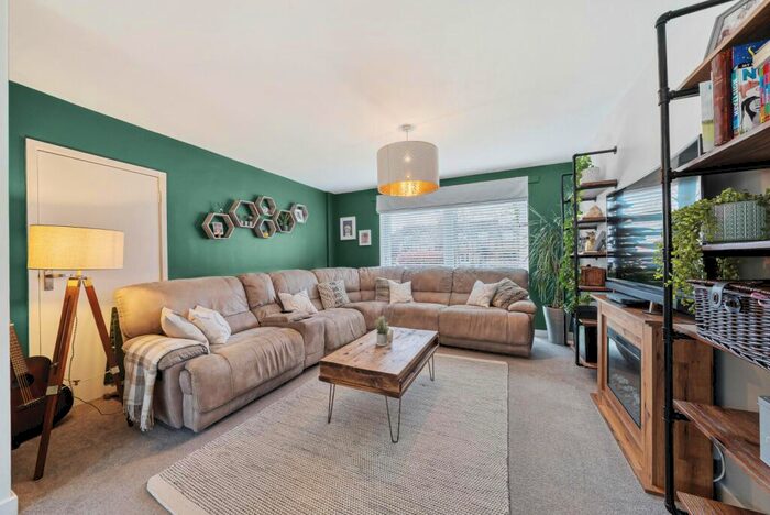 3 Bedroom End Of Terrace House For Sale In Foxhills Road, Ottershaw, KT16