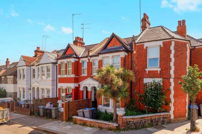 2 Bedroom Flat To Rent In Riffel Road, London, NW2