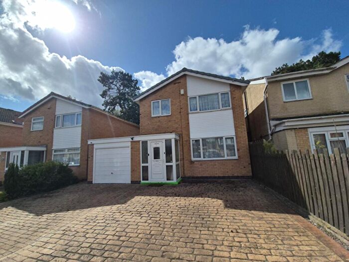 3 Bedroom House To Rent In Watts Close, Leicester, LE4