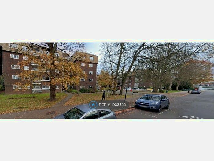 1 Bedroom Flat To Rent In Canons Dive, Edgware, HA8