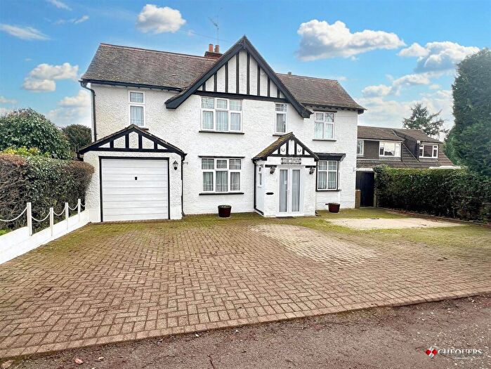 4 Bedroom Detached House For Sale In Glebe Lane, Worting, Basingstoke, RG23