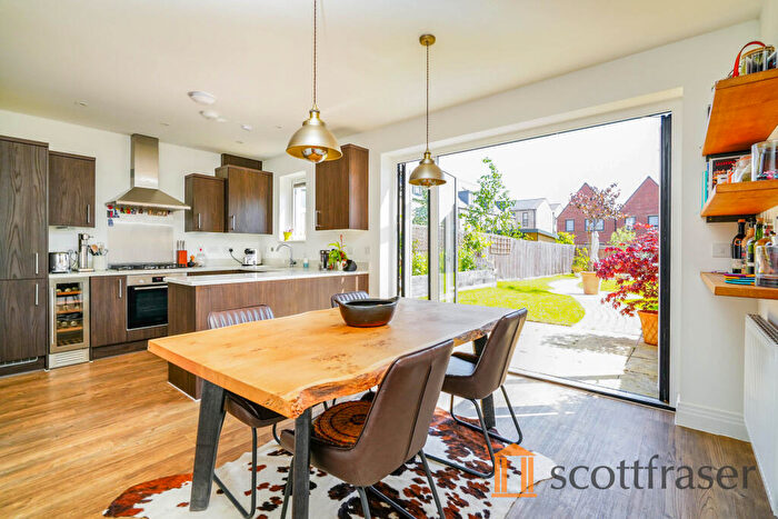 4 Bedroom Semi-Detached House To Rent In Baynhams Drive, Wolvercote, OX2